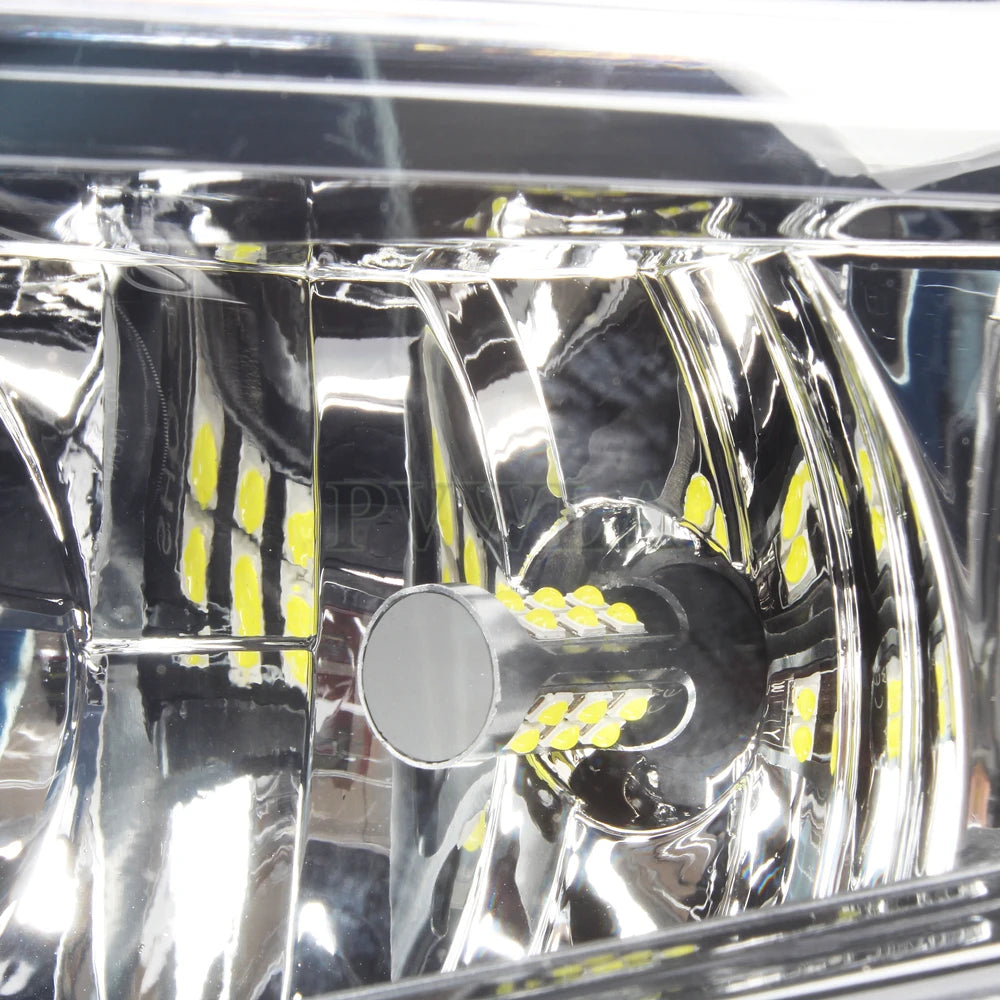 Halogen /LED Car Lights For Seat Leon FR 2013 2014 2015 2016 2017 Front Bumper Fog Light Lamp Light Grille And Wire Assembly