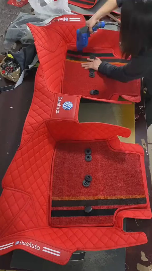 Alfombras Impermeables Dobles Hechas con cuero ecológico artificial ala medida exacta de cada automóvil 2 Filas de Alfombras 2 a 5 Asientos del Automóvil NO INCLUYE ALFOMBRAS DE MALETERO O CAJUELA