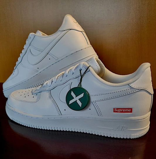 Nike Air Force One x Supreme